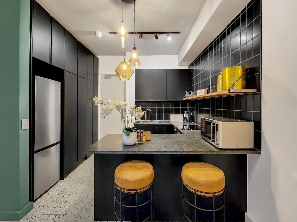 Upmarket And Stylish Apartment With Rooftop Pool. Cape Town South Africa
