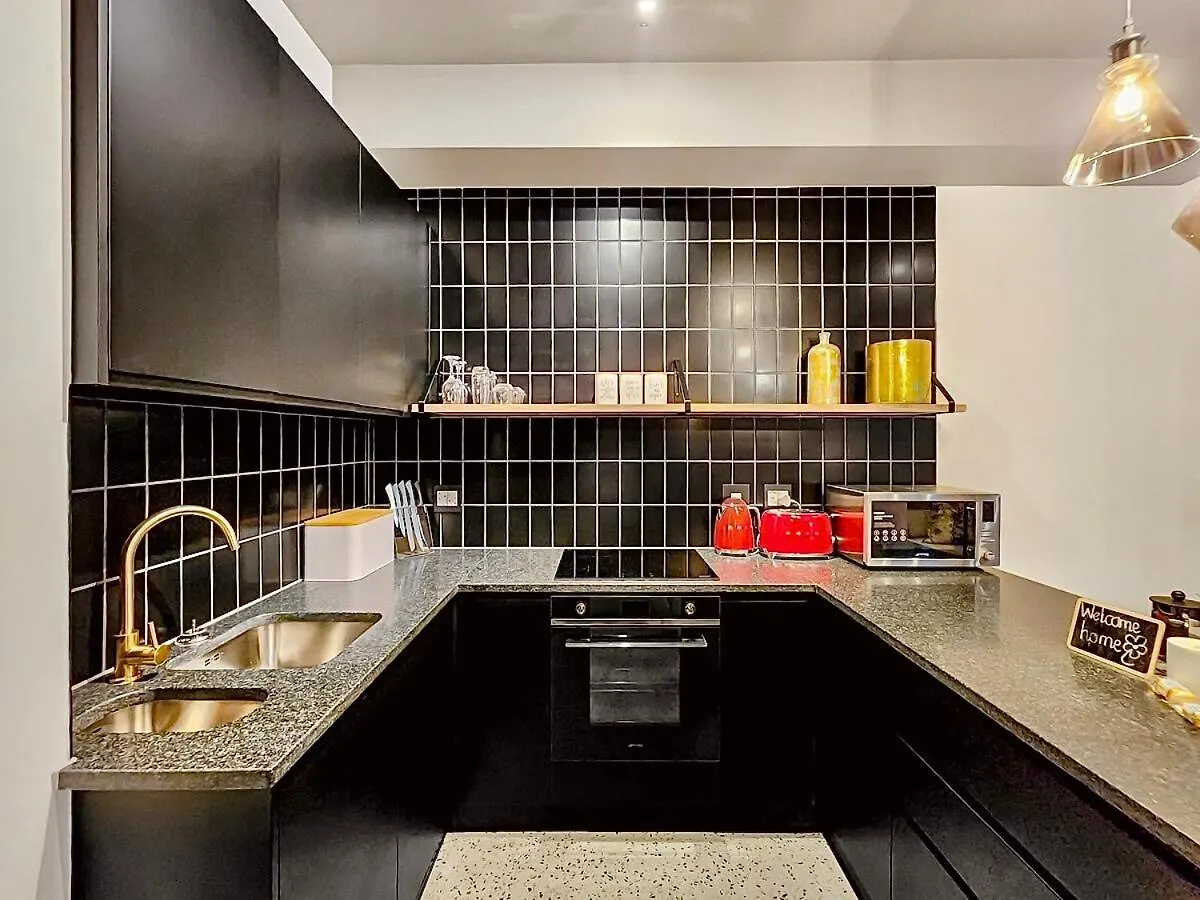 Upmarket And Stylish Apartment With Rooftop Pool. Cape Town South Africa